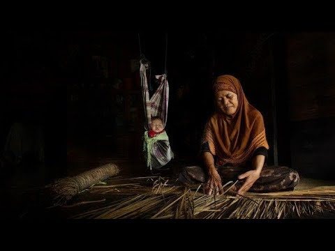 Riwayat tentang “IBU, IBU DAN IBU LALU AYAH”